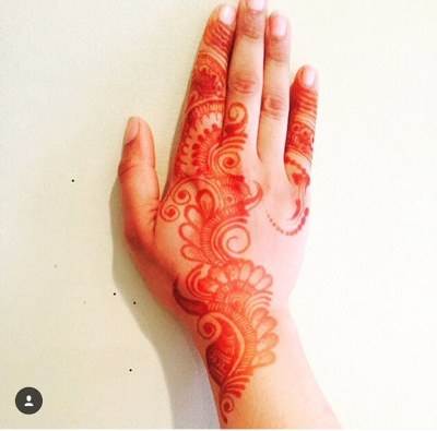 Henna Artist