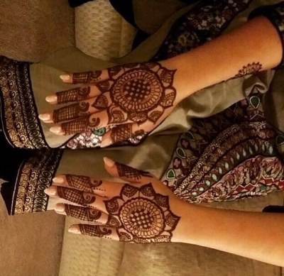 Henna Artist